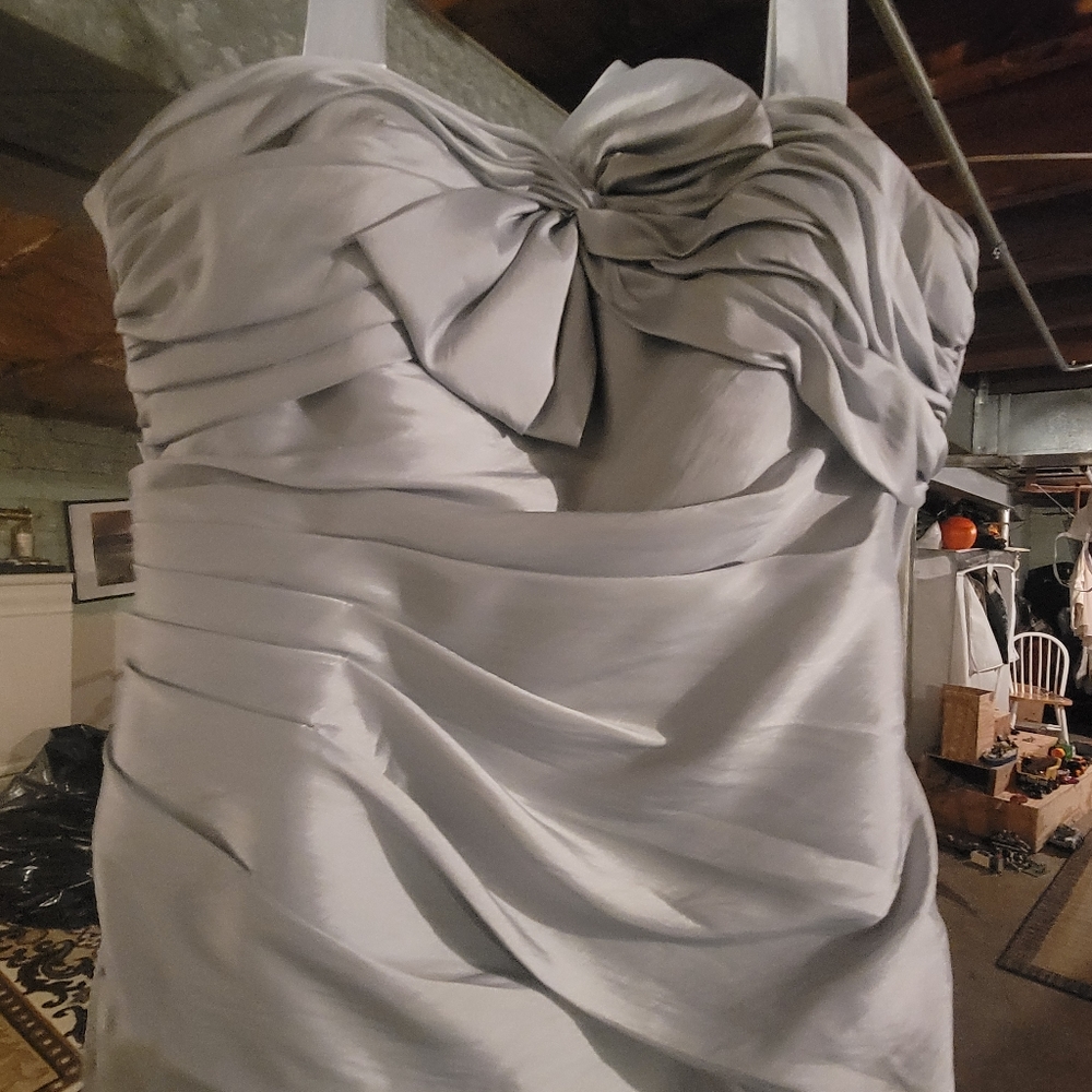Gown size 14